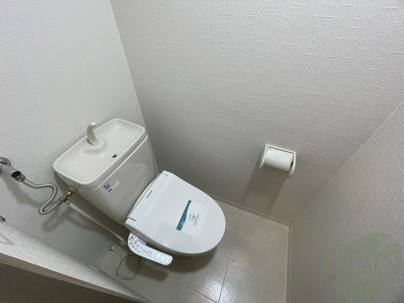 トイレ　トイレです。ウォシュレット付を探している方、おすすめです。