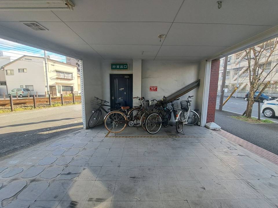 駐車場　駐輪場