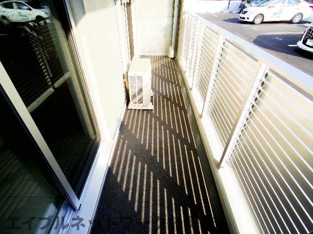 バルコニー　落ち着いた時間を過ごせるバルコニーです