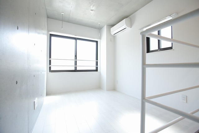 居室・リビング　居室