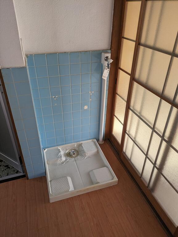 洗面設備　洗濯機置場は室内です。
