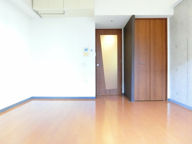 居室・リビング　詳細は、RISUMO江坂本店→06-6155-7137まで♪