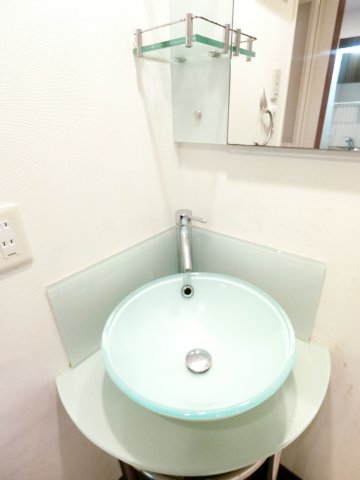 洗面設備　詳細は、RISUMO江坂本店→06-6155-7137まで♪