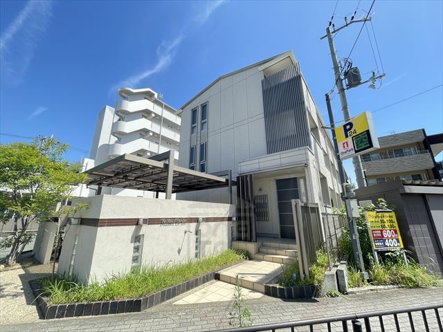 茨木市天王のアパートの建物外観