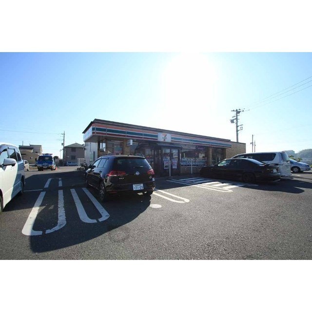 コンビニ　セブンイレブン土浦滝田１丁目店（コンビニ）まで100m