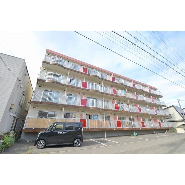 北海道札幌市中央区南十三条西１３（マンション）の賃貸物件の外観