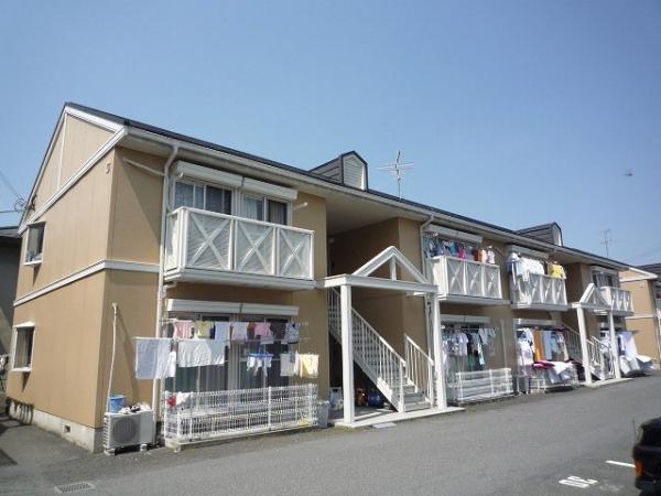桜井市大字粟殿のアパートの建物外観