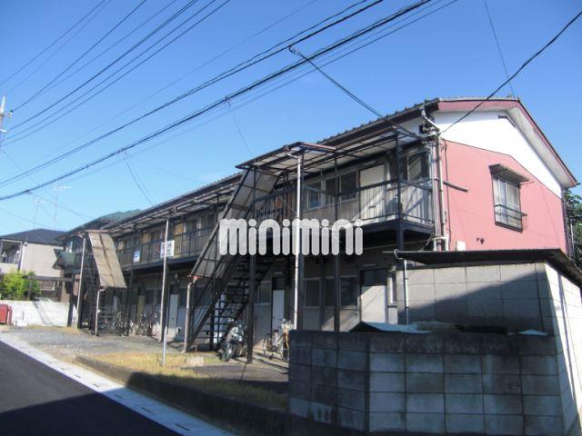 石栄コーポ１号館の建物外観