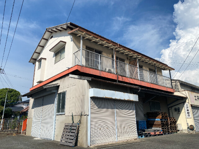 福岡市東区土井のアパートの建物外観