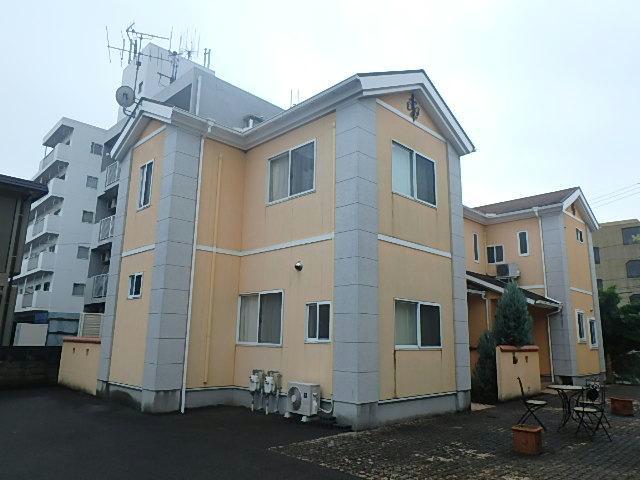 ラルジュパレの建物外観