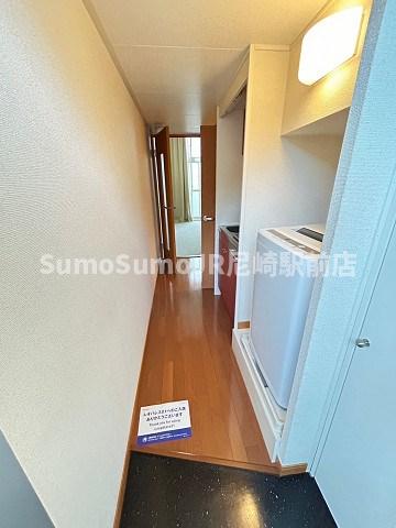 玄関　収納もある玄関です