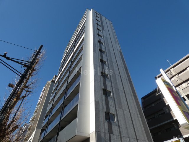 【八王子市新町のマンションの建物外観】