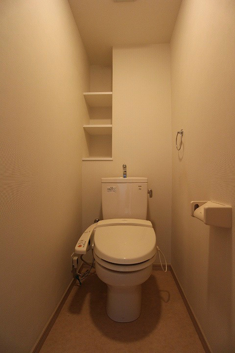 トイレ　※別号室参考写真