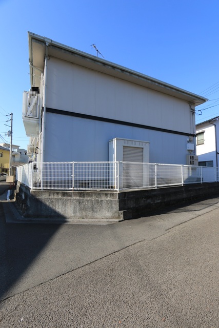 その他設備　４連の照明