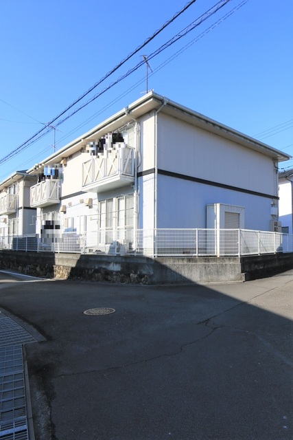 収納　和室にも収納あります