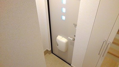 玄関　シンプルで使いやすい玄関です