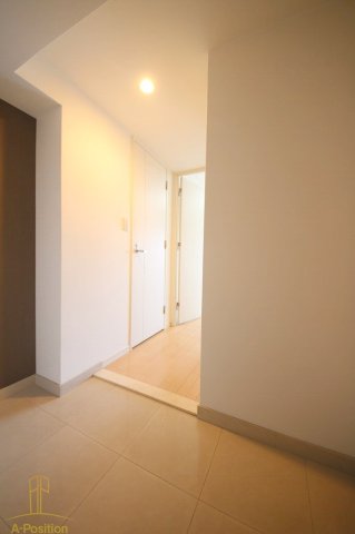 玄関　セイワパレス京橋コルティーレ