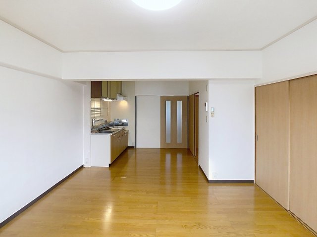 居室・リビング　2025年7月撮影※現況を優先致します。