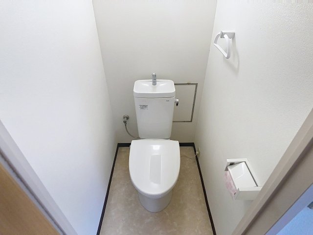 トイレ　2025年7月撮影※現況を優先致します。