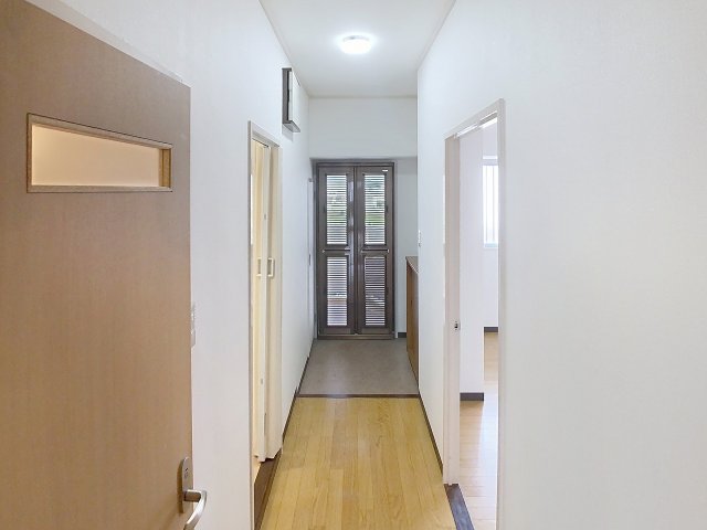 玄関　2025年7月撮影※現況を優先致します。