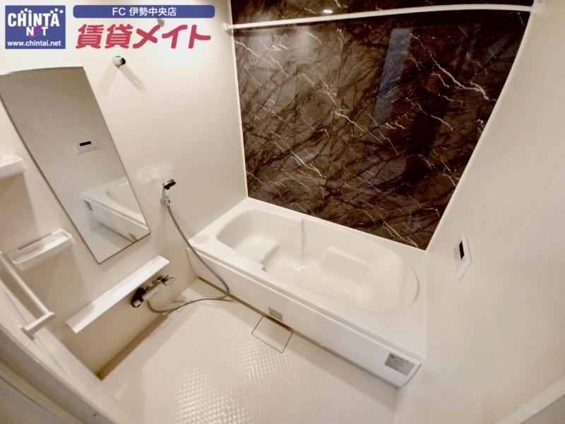 バス・シャワールーム　同型参考写真です