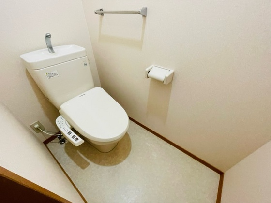 トイレ　※別部屋の写真です