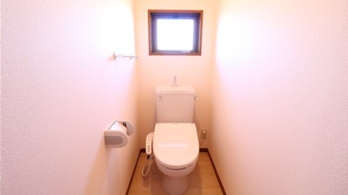 トイレ　温水洗浄暖房便座