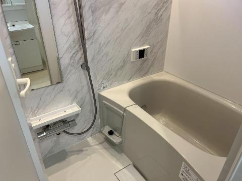 バス・シャワールーム　バス