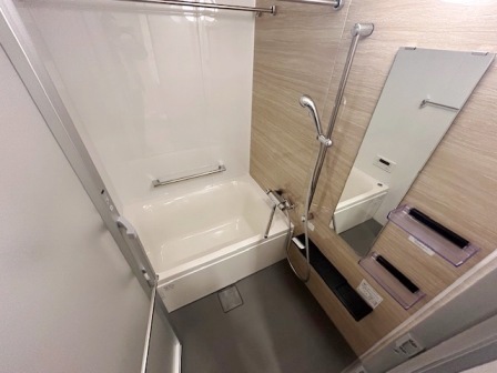 バス・シャワールーム　※別部屋写真