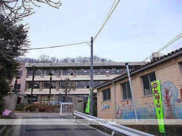 小学校　道上小学校（小学校）まで650m