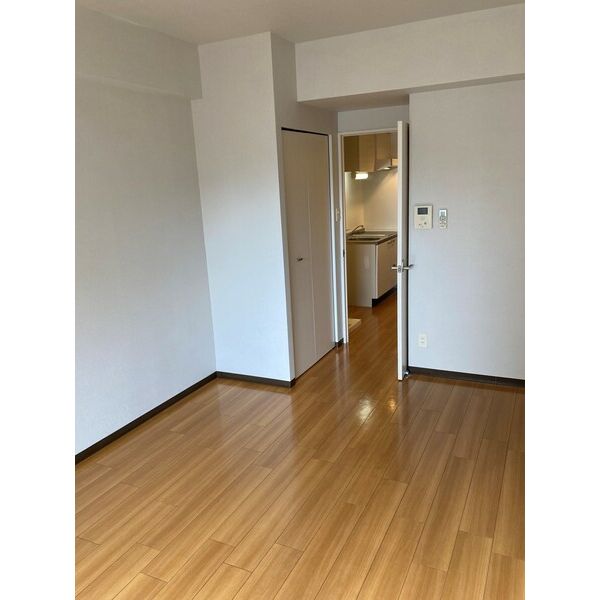 居室・リビング　※別号室の参考写真です※