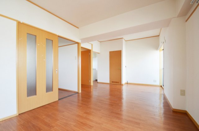 居室・リビング　１１．５帖のリビング