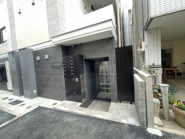 エントランス　エントランス部分