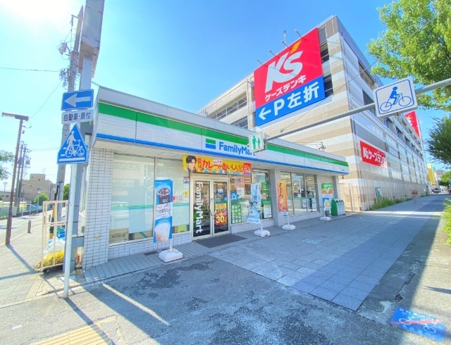 コンビニ　ファミリーマート吹上駅前店（コンビニ）まで424m