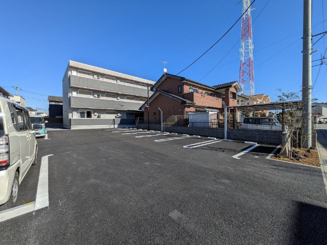 駐車場　敷地内駐車場