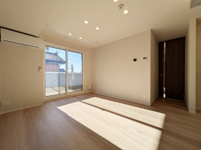 居室・リビング　ＬＤＫ１２．３帖※同間取同内装