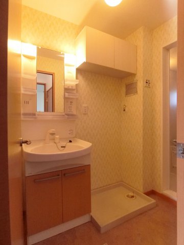 洗面設備　イメージ201号室の写真（反転あり）