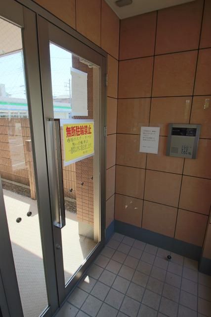 エントランス　安心のオートロック