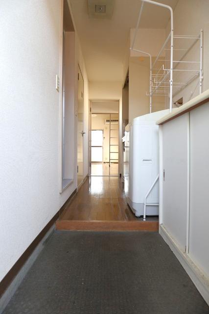 玄関　玄関　※同物件・同仕様画像