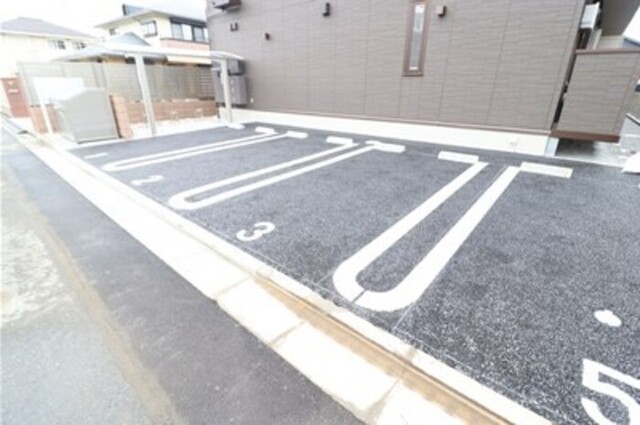 駐車場　駐車場