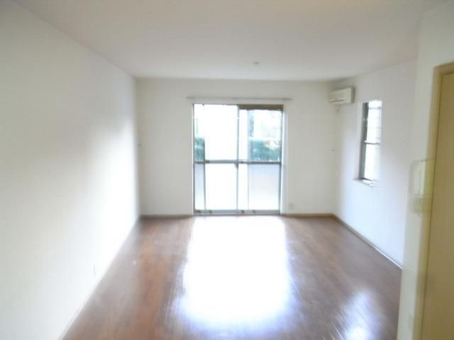 居室・リビング　お問合せはタウンハウジングまで！※現地待合わせ相談可能