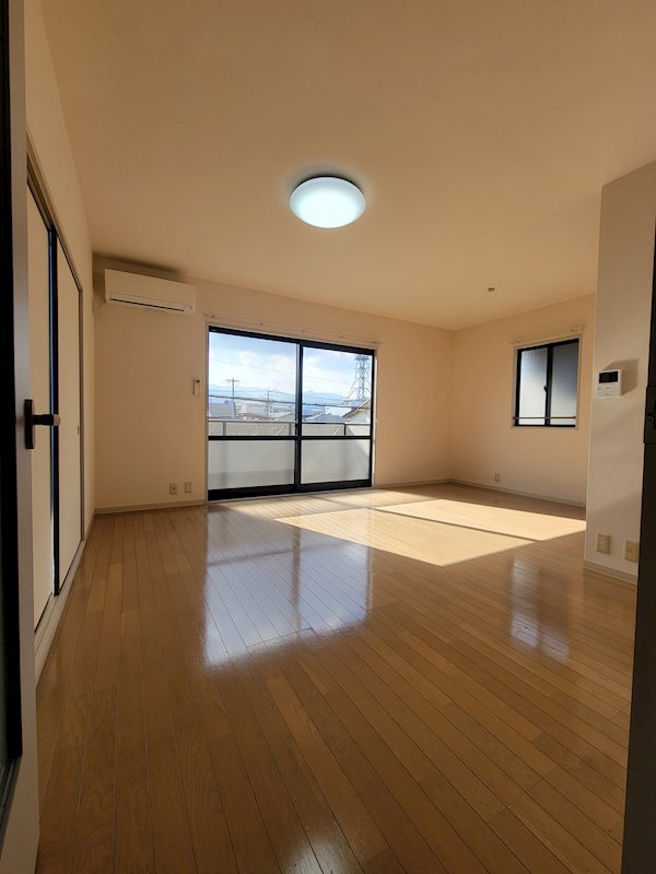 居室・リビング　広々13.5帖