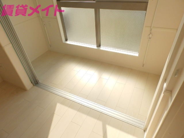 バルコニー　同型参考写真