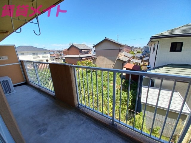 バルコニー　同物件別室写真