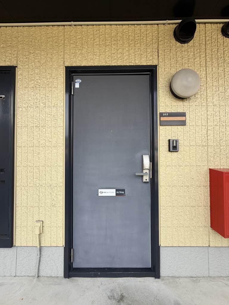 その他共有部分　玄関前