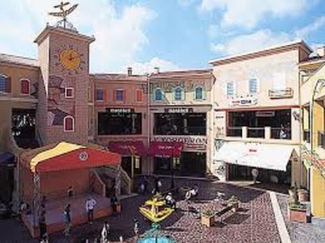 ショッピングセンター　三井アウトレットパーク（ショッピングセンター）まで2140m