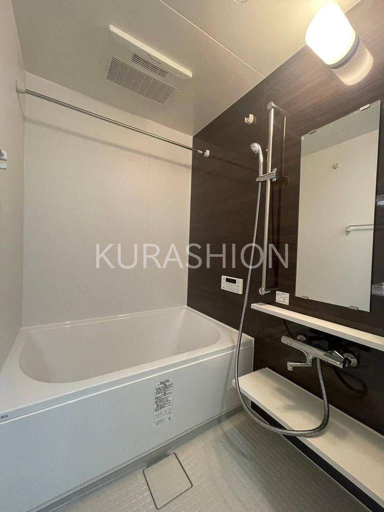 バス・シャワールーム　バス