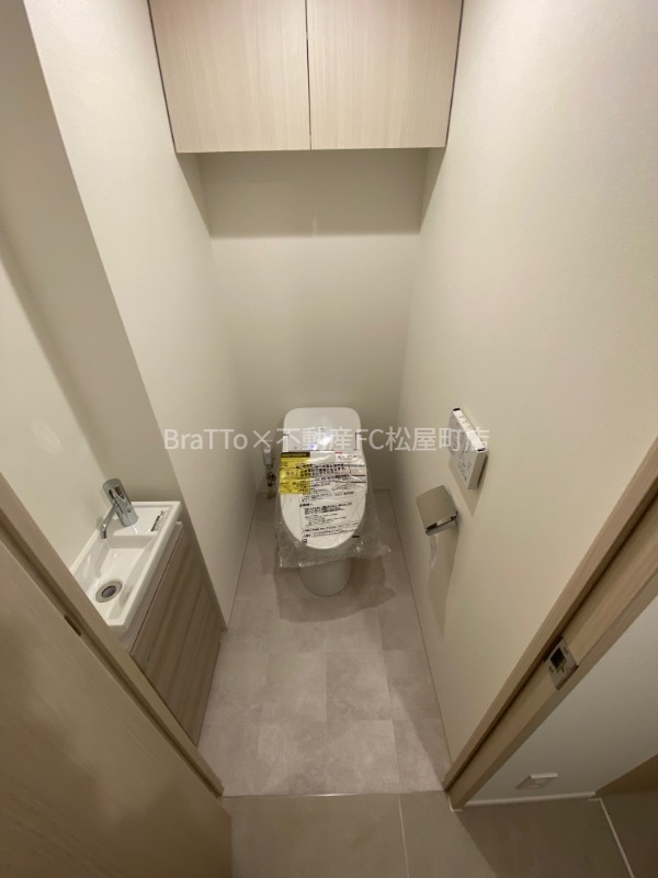 トイレ　トイレ（ウォシュレット付き）