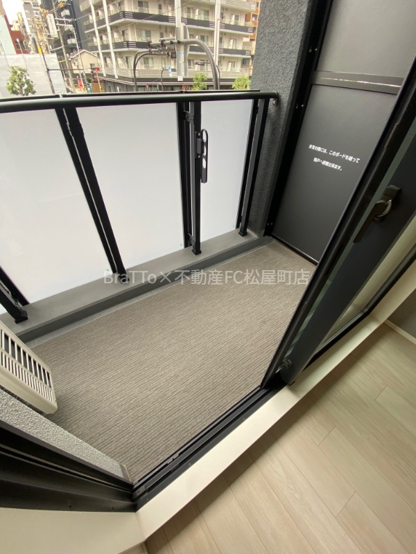 バルコニー　バルコニー