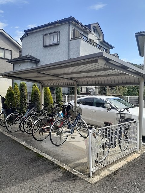 その他共有部分　駐輪スペースです。